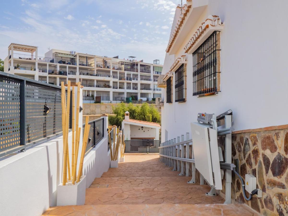 Cubo'S Hostal William'S Sunny 2 With Breakfast Torre de Benagalbon Exterior foto