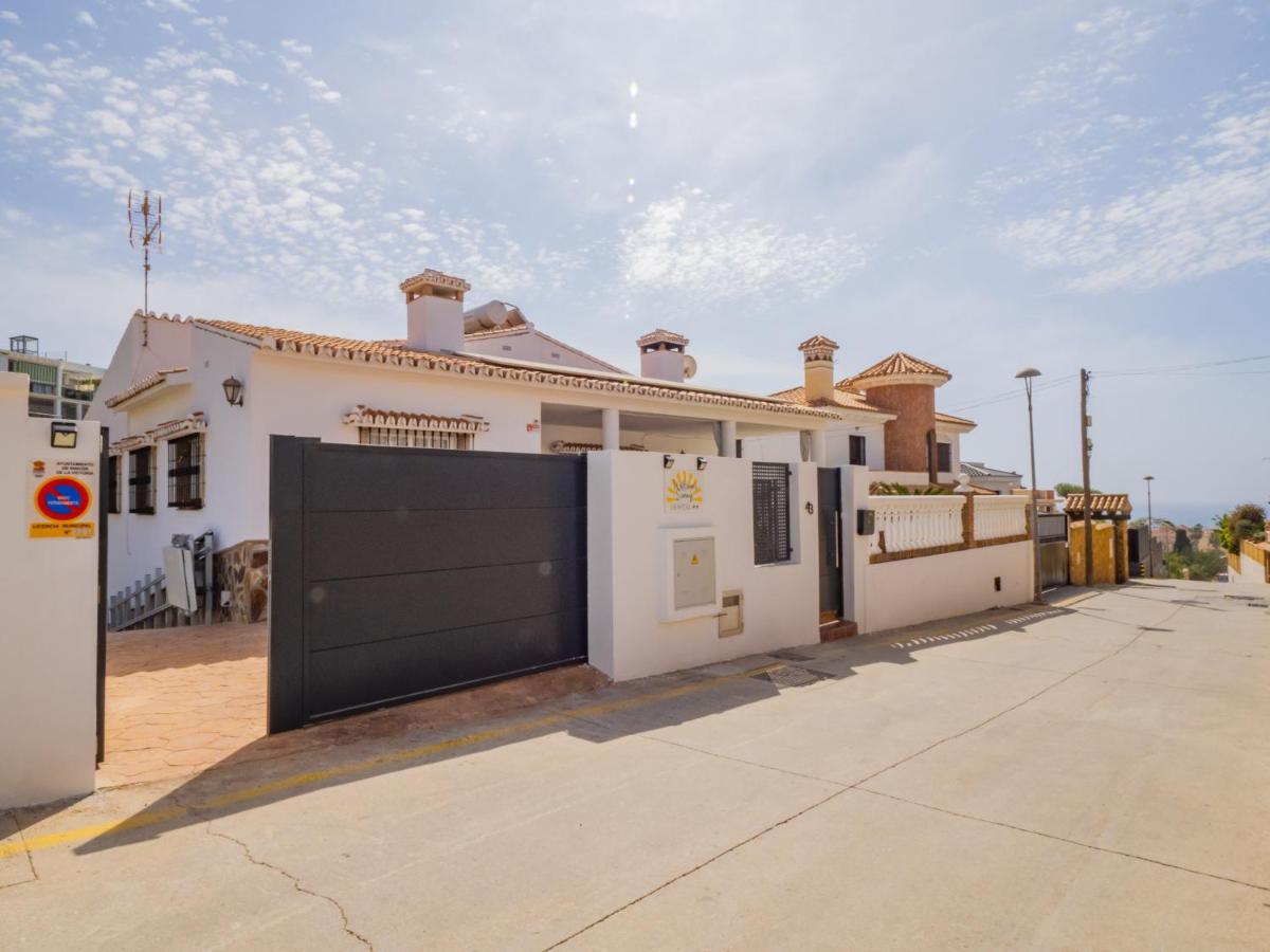 Cubo'S Hostal William'S Sunny 2 With Breakfast Torre de Benagalbon Exterior foto